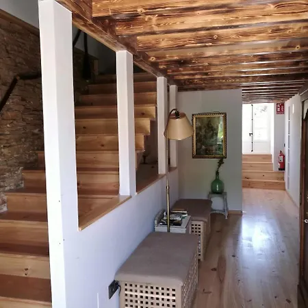 Savior Auberge de jeunesse Lourenza