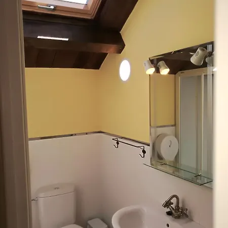 Savior Auberge de jeunesse Lourenza