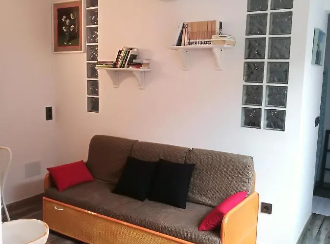 ホステル Savior ロウレンサー