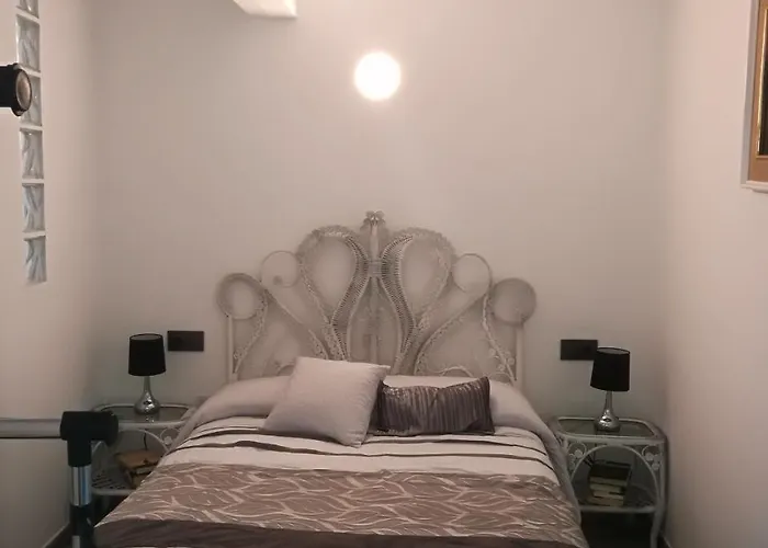 ホステル Savior ロウレンサー